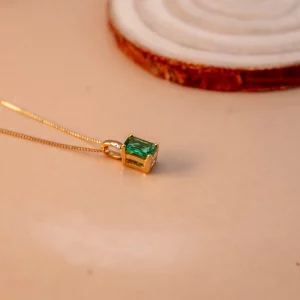 COLLAR ESENCIA ESMERALDA