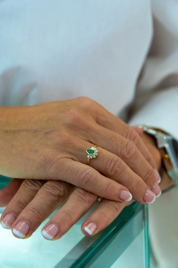 10092025-DSC08459 10092025-DSC08459